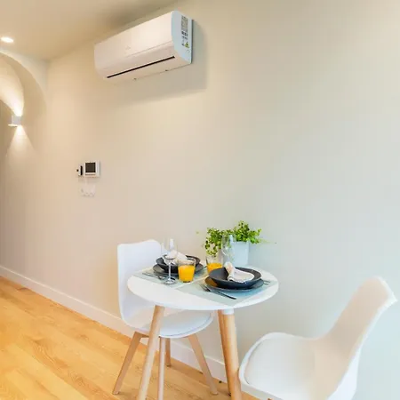 3t Charming In Boavista * פורטו